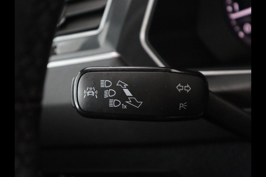 Volkswagen Tiguan 1.4 TSI 150PK Aut. 4Motion Highline Business R | R-Line | Pano | Navi | Virtual Display | Stoelverwarming | Camera | Trekhaak | Climate Control | DAB+ | Carplay