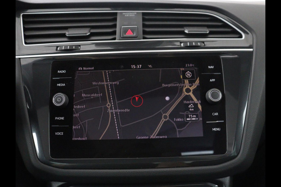 Volkswagen Tiguan 1.4 TSI 150PK Aut. 4Motion Highline Business R | R-Line | Pano | Navi | Virtual Display | Stoelverwarming | Camera | Trekhaak | Climate Control | DAB+ | Carplay
