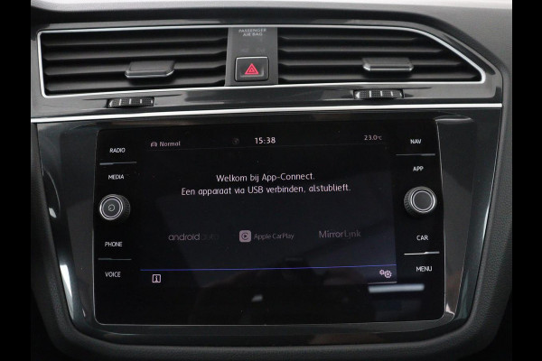 Volkswagen Tiguan 1.4 TSI 150PK Aut. 4Motion Highline Business R | R-Line | Pano | Navi | Virtual Display | Stoelverwarming | Camera | Trekhaak | Climate Control | DAB+ | Carplay