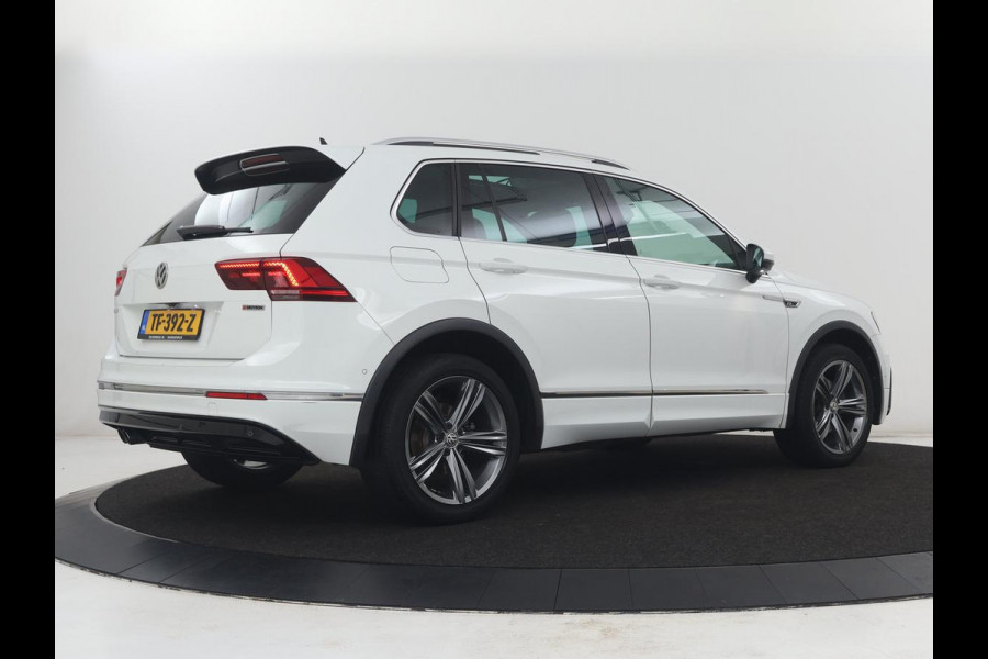 Volkswagen Tiguan 1.4 TSI 150PK Aut. 4Motion Highline Business R | R-Line | Pano | Navi | Virtual Display | Stoelverwarming | Camera | Trekhaak | Climate Control | DAB+ | Carplay