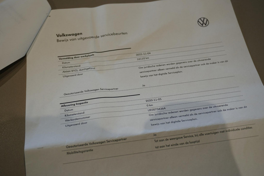 Volkswagen T-Roc 2.0 TSI 4Motion R *dealer onderhouden* + AKRAPOVIC / DCC / CAMERA / BEATS / ACC