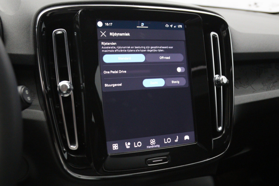 Volvo XC40 Recharge Twin Ultimate 82 kWh 408 PK, Trekhaak, Panoramadak, Harman/kardon, 360 Camera, 4X Stoelverwarming