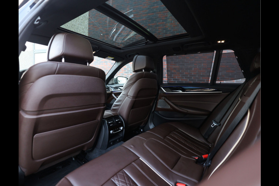 BMW 5 Serie Touring M550d xDrive | Pano - Trekhaak - HUD