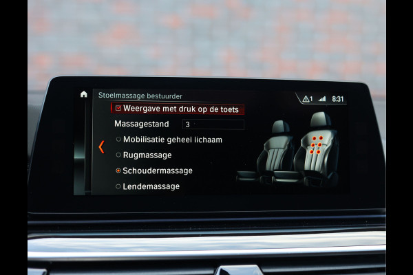BMW 5 Serie Touring M550d xDrive | Pano - Trekhaak - HUD