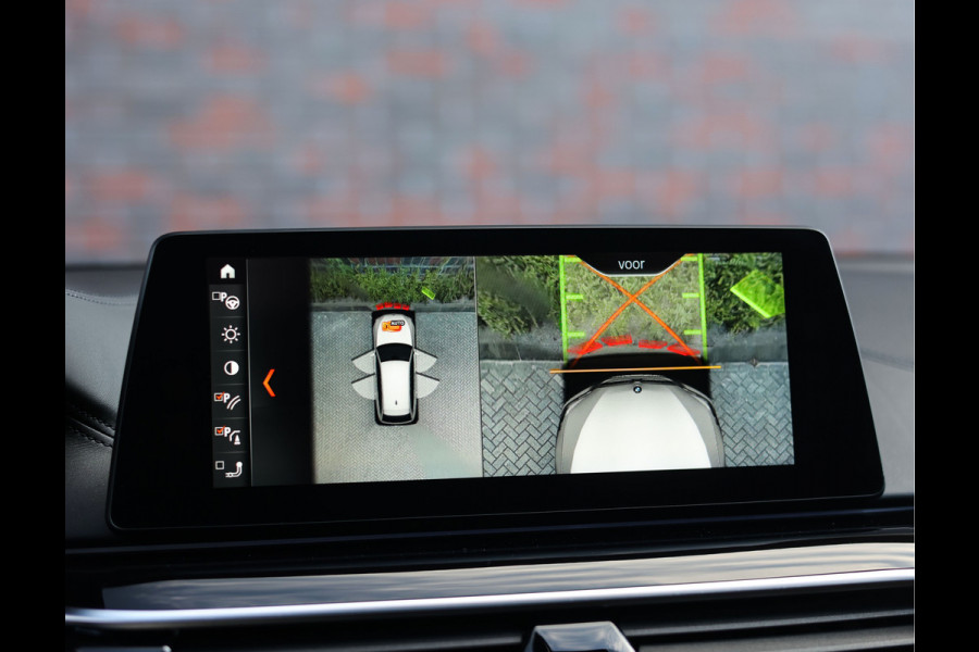 BMW 5 Serie Touring M550d xDrive | Pano - Trekhaak - HUD