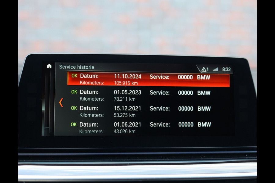 BMW 5 Serie Touring M550d xDrive | Pano - Trekhaak - HUD