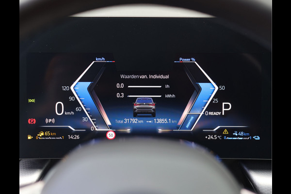 BMW X1 30e xDrive | M onderstel - Sportstoelen - Direct rijden!