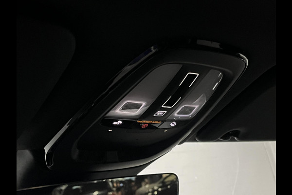 Volvo XC60 T8 PHEV AWD Ultra Black Edition Stoel ventilatie | Bowers & Wilkins |  Massage | Open dak | Stoel-/stuurverwarming | Head-up | 360 camera | *455PK*