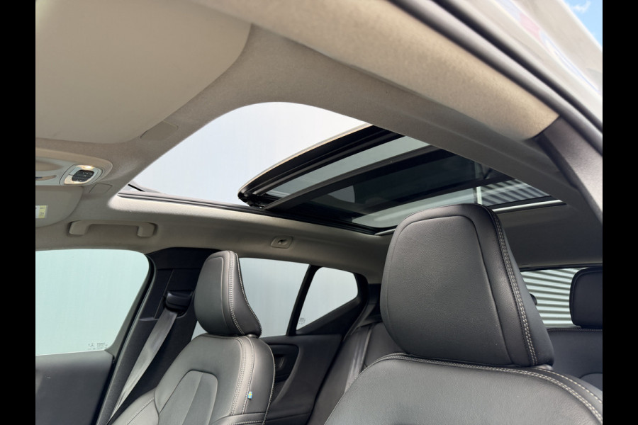 Volvo XC40 BWJ 2021 | T4 211PK Recharge Inscription | TREKHAAK | PANO DAK | LEER | STANDKACHEL | CLIMA | NAVI | CRUISE | 19'' LMV | PDC 2X