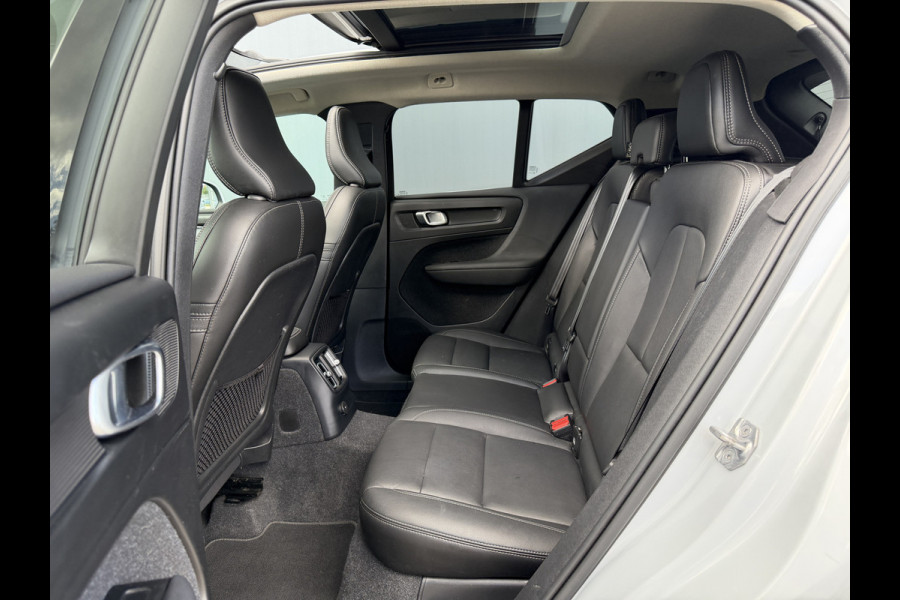 Volvo XC40 BWJ 2021 | T4 211PK Recharge Inscription | TREKHAAK | PANO DAK | LEER | STANDKACHEL | CLIMA | NAVI | CRUISE | 19'' LMV | PDC 2X