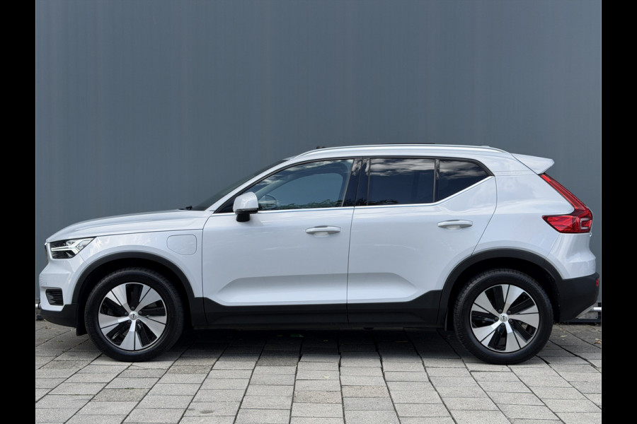 Volvo XC40 BWJ 2021 | T4 211PK Recharge Inscription | TREKHAAK | PANO DAK | LEER | STANDKACHEL | CLIMA | NAVI | CRUISE | 19'' LMV | PDC 2X