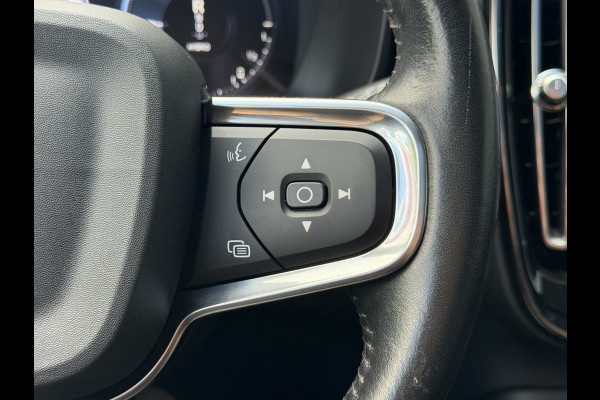 Volvo XC40 BWJ 2021 | T4 211PK Recharge Inscription | TREKHAAK | PANO DAK | LEER | STANDKACHEL | CLIMA | NAVI | CRUISE | 19'' LMV | PDC 2X