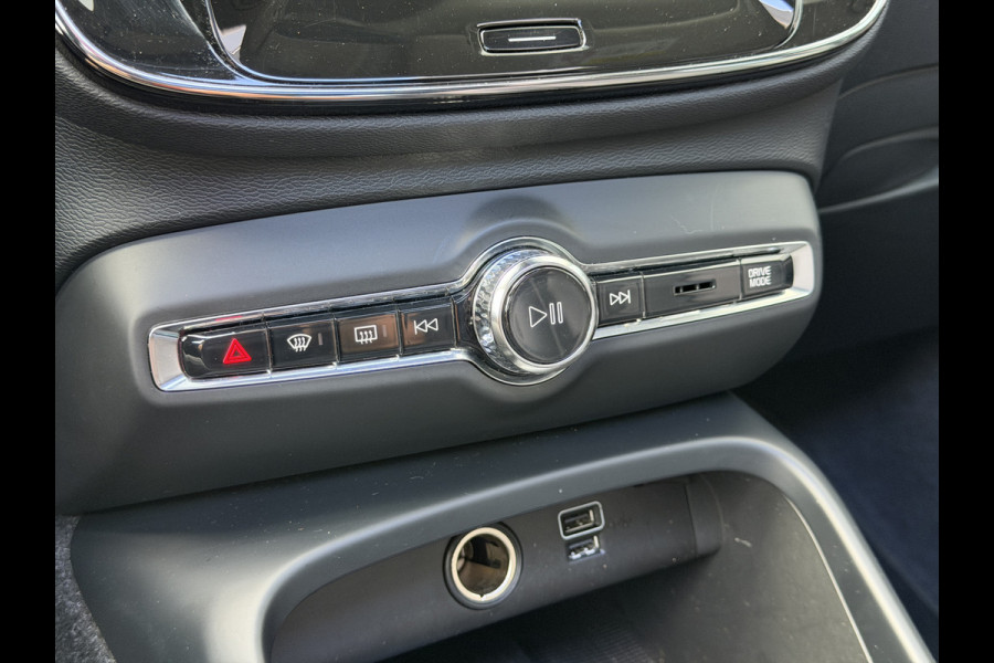 Volvo XC40 BWJ 2021 | T4 211PK Recharge Inscription | TREKHAAK | PANO DAK | LEER | STANDKACHEL | CLIMA | NAVI | CRUISE | 19'' LMV | PDC 2X