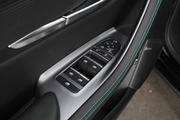 BYD SEAL U 1.5 DM-i FWD Boost FULL BLACK MARGE!