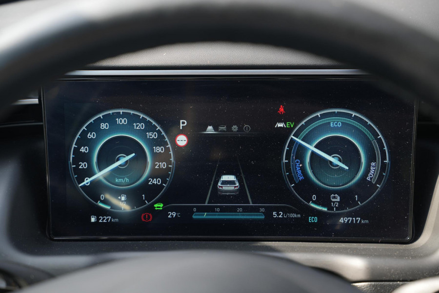 Hyundai Tucson 1.6 T-GDI HEV i-Motion Rijstrooksensor Hill hold Dakrails DAB Apple carplay