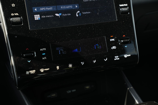 Hyundai Tucson 1.6 T-GDI HEV i-Motion Rijstrooksensor Hill hold Dakrails DAB Apple carplay