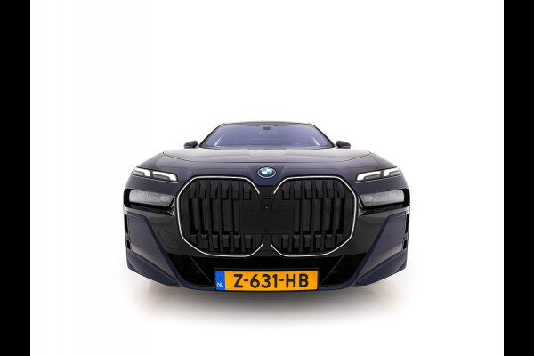 BMW i7 xDrive60 106 kWh M-Sportpack [3-Fase-11kW] {SoH-98%} (INCL.BTW) *PANO | HEAD-UP | LUXURY-LEATHER | FULL-LED | BLIND-SPOT | BOWERS&WILKINS | MEMORY-PACK | TOP-VIEW | VENTILATED/HEATED-COMFORTSEATS | SOFT-CLOSE | WIDE-SREEN-DIGICOCKPIT | KEYLESS
