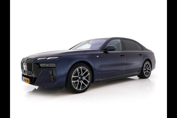 BMW i7 xDrive60 106 kWh M-Sportpack [3-Fase-11kW] {SoH-98%} (INCL.BTW) *PANO | HEAD-UP | LUXURY-LEATHER | FULL-LED | BLIND-SPOT | BOWERS&WILKINS | MEMORY-PACK | TOP-VIEW | VENTILATED/HEATED-COMFORTSEATS | SOFT-CLOSE | WIDE-SREEN-DIGICOCKPIT | KEYLESS
