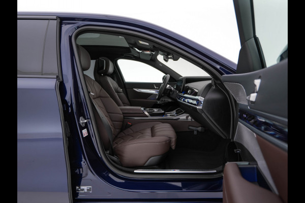 BMW i7 xDrive60 106 kWh M-Sportpack [3-Fase-11kW] {SoH-98%} (INCL.BTW) *PANO | HEAD-UP | LUXURY-LEATHER | FULL-LED | BLIND-SPOT | BOWERS&WILKINS | MEMORY-PACK | TOP-VIEW | VENTILATED/HEATED-COMFORTSEATS | SOFT-CLOSE | WIDE-SREEN-DIGICOCKPIT | KEYLESS