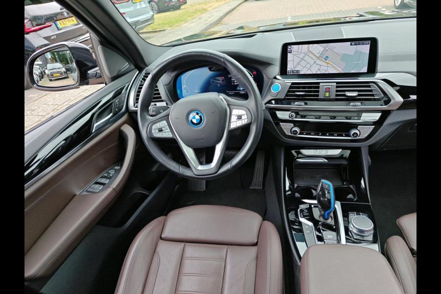 BMW iX3 High Executive 80 kWh PANODAK | LEDER | TREKHAAK | H& K  AUDIO