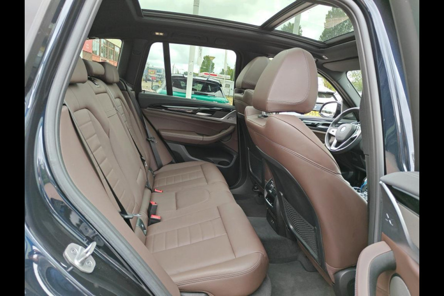 BMW iX3 High Executive 80 kWh PANODAK | LEDER | TREKHAAK | H& K  AUDIO