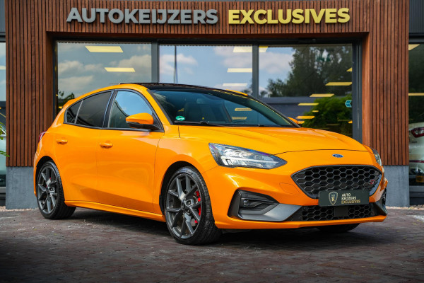 Ford Focus 2.3 EcoBoost ST-X 280PK Panoramadak Camera Stoelverw. Performance DAB+