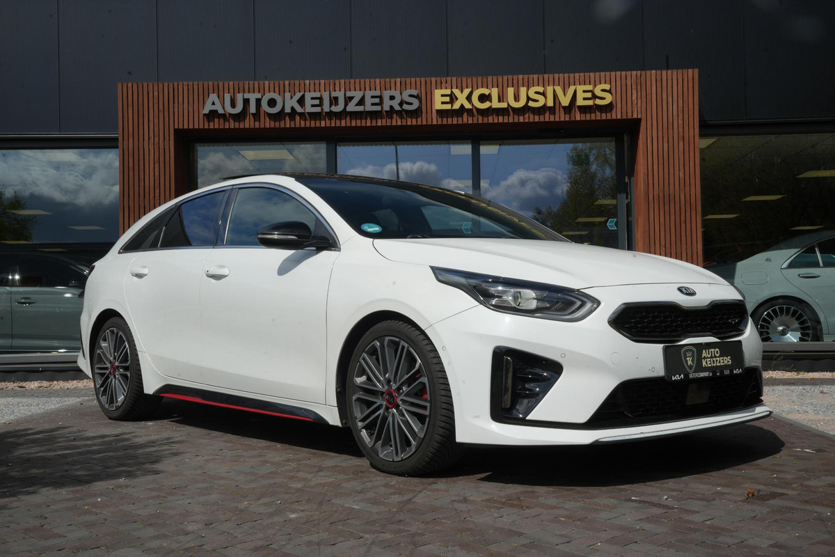 Kia ProCeed 1.6 T-GDI GT Panoramadak JBL Sportstoelen Camera Lane Assist
