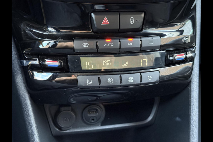 Peugeot 2008 1.2 PureTech Blue Lion 1e Eigenaar|Navi|D-riem vv in 2025|Clima|Cruise|Carplay|Elek Ramen|LM Velgen|PDC|Nieuwe APK bij aflevering