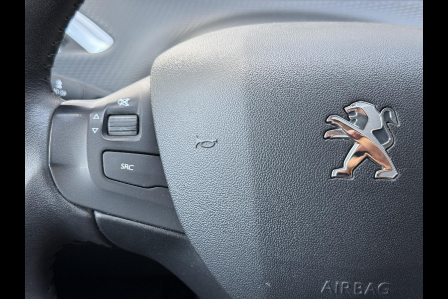 Peugeot 2008 1.2 PureTech Blue Lion 1e Eigenaar|Navi|D-riem vv in 2025|Clima|Cruise|Carplay|Elek Ramen|LM Velgen|PDC|Nieuwe APK bij aflevering