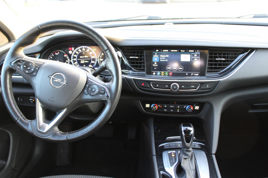 Opel Insignia Sports Tourer 1.5 Turbo Business Executive automaat 2E EIG, APPLE CAR PLAY CAMERA KEYLESS