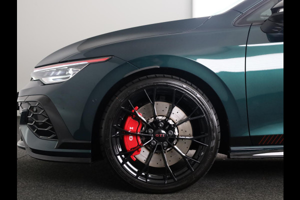 Volkswagen Golf 2.0 TSI GTI Clubsport Edition 50 325 PK | Full option | Panorama dak | Akrapovic | Harman Kardon | 19" Warmenau | Head Up Display | 360 graden camera | Verlengde garantie