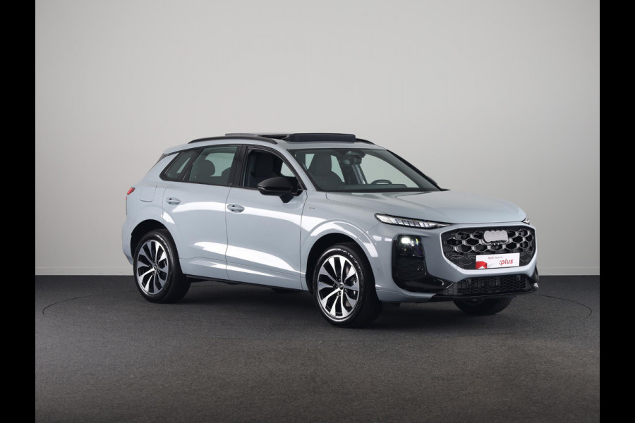 Audi Q3 S edition e-hybrid 272 pk | Techniekpakket plus | Panorama-glasdak | Optiekpakket zwart-glanzend | Trekhaak mech. zwenkbaar |