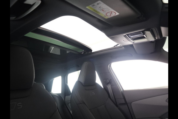 Audi Q3 S edition e-hybrid 272 pk | Techniekpakket plus | Panorama-glasdak | Optiekpakket zwart-glanzend | Trekhaak mech. zwenkbaar |