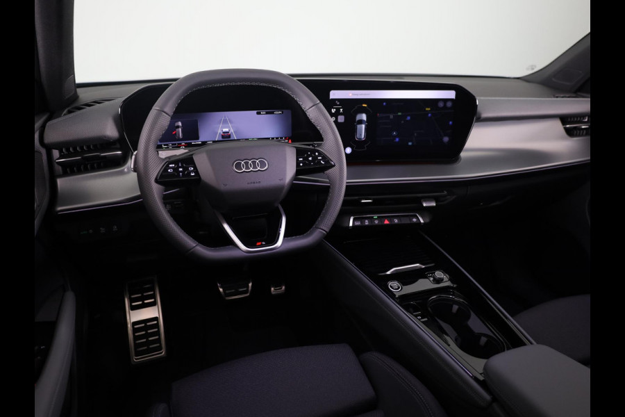 Audi Q3 S edition e-hybrid 272 pk | Techniekpakket plus | Panorama-glasdak | Optiekpakket zwart-glanzend | Trekhaak mech. zwenkbaar |