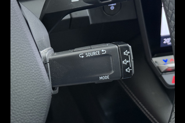 Renault Mégane E-Tech EV60 Two Tone Camera Stoel+Stuurverwarming Apple Carplay Android Auto Google®-Maps Navi Ecc Lmv 20" Optimum Charge Techno Pdc Multi-Sense Lmv Bluetooth Google Assistent ESP Lane Assist Regen-Lichtsensor 1e Eigenaar