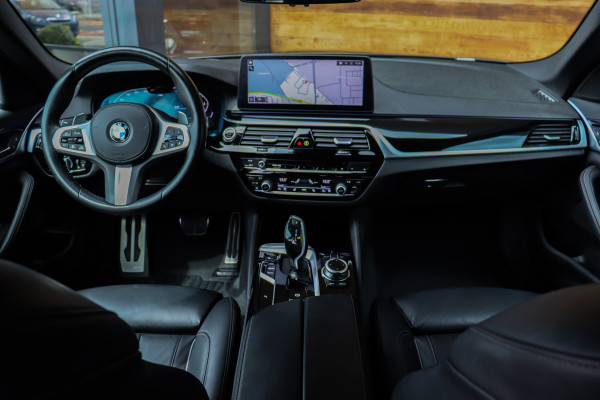 BMW 5 Serie 540i M-Sport **HUD/E.dak/Laserled/Excl.leder**