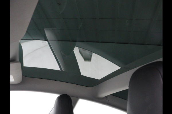 Tesla Model 3 Long Range AWD 75 kWh | SOH 88,8% | Panoramadak | Leder | Memory | Stuur/stoel verwarming | Achterbank verwarming | Adaptive cruise | Climate control