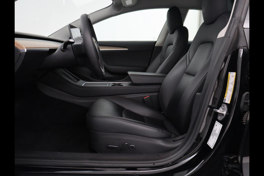 Tesla Model 3 Long Range AWD 75 kWh | SOH 88,8% | Panoramadak | Leder | Memory | Stuur/stoel verwarming | Achterbank verwarming | Adaptive cruise | Climate control