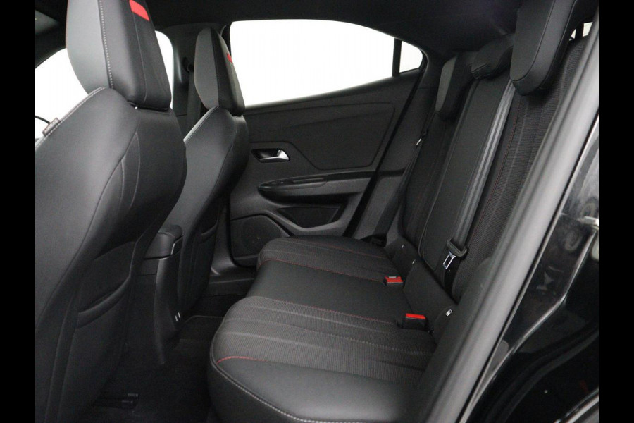 Opel Mokka 1.2 GS Line | Half leder | Cruise control | Camera | Park assist | Virtueel dashboard | Carplay | Climate control