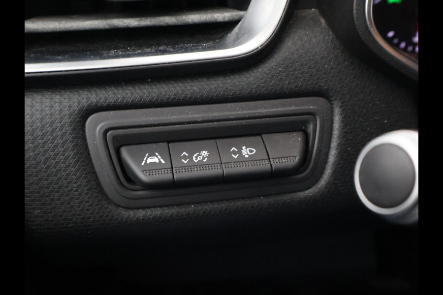 Renault Clio 1.0 TCe INTENS + TREKHAAK | STOELVERWARMING | LED | APPLE CARPLAY | CRUISE CONTROL