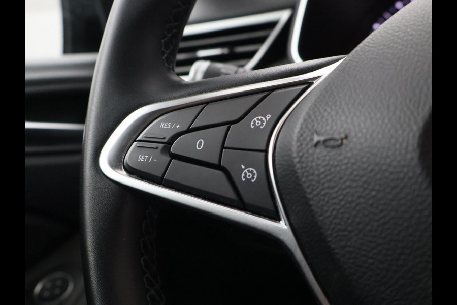 Renault Clio 1.0 TCe INTENS + TREKHAAK | STOELVERWARMING | LED | APPLE CARPLAY | CRUISE CONTROL