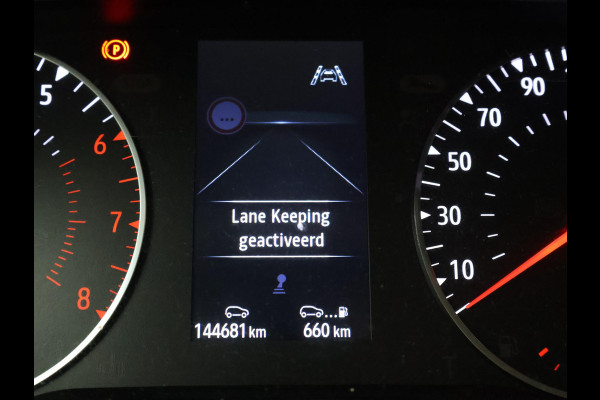 Renault Clio 1.0 TCe INTENS + TREKHAAK | STOELVERWARMING | LED | APPLE CARPLAY | CRUISE CONTROL