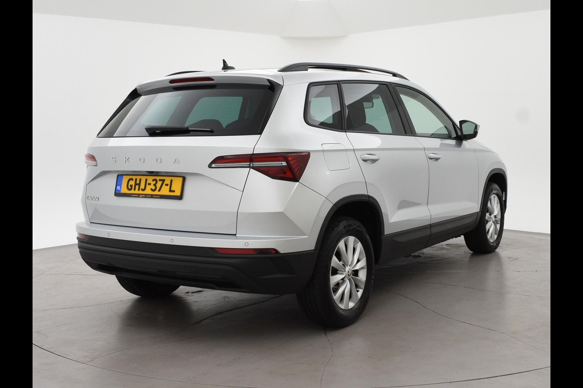 Škoda Karoq 1.5 TSI ACT 150 PK *12.878 KM!* + PANORAMADAK + VIRTUAL COCKPIT | ADAPTIVE CRUISE | CAMERA