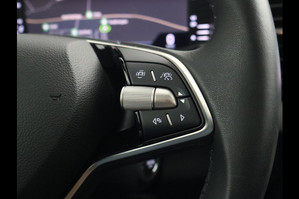 Škoda Karoq 1.5 TSI ACT 150 PK *12.878 KM!* + PANORAMADAK + VIRTUAL COCKPIT | ADAPTIVE CRUISE | CAMERA