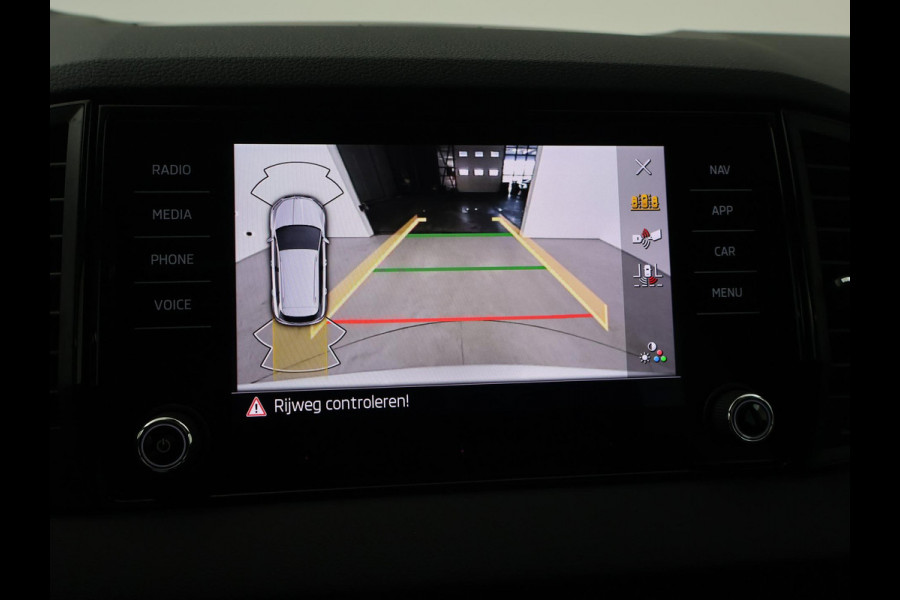 Škoda Karoq 1.5 TSI ACT 150 PK *12.878 KM!* + PANORAMADAK + VIRTUAL COCKPIT | ADAPTIVE CRUISE | CAMERA