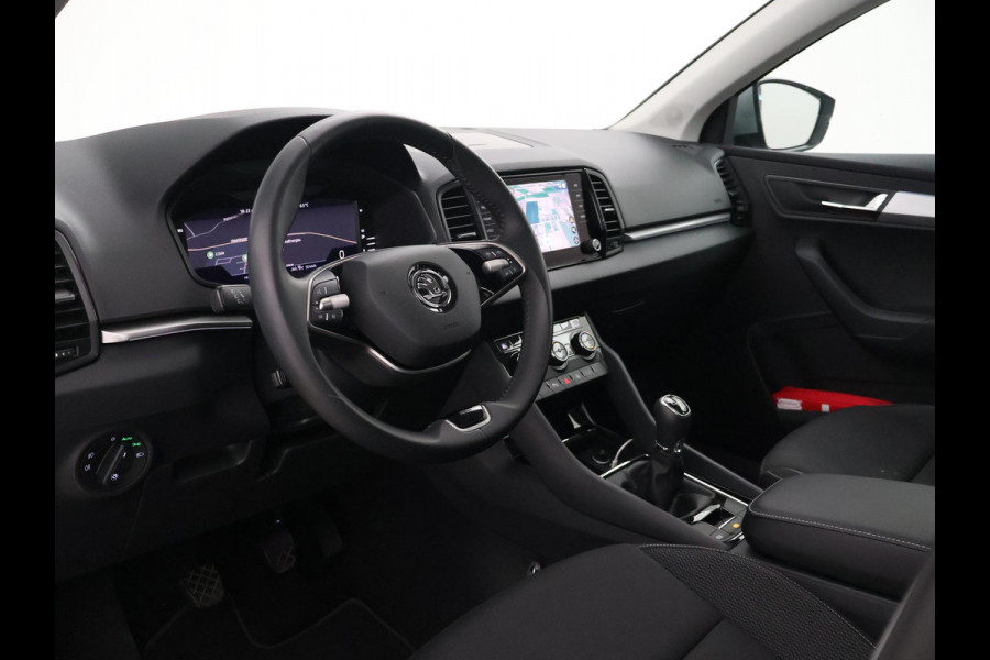 Škoda Karoq 1.5 TSI ACT 150 PK *12.878 KM!* + PANORAMADAK + VIRTUAL COCKPIT | ADAPTIVE CRUISE | CAMERA