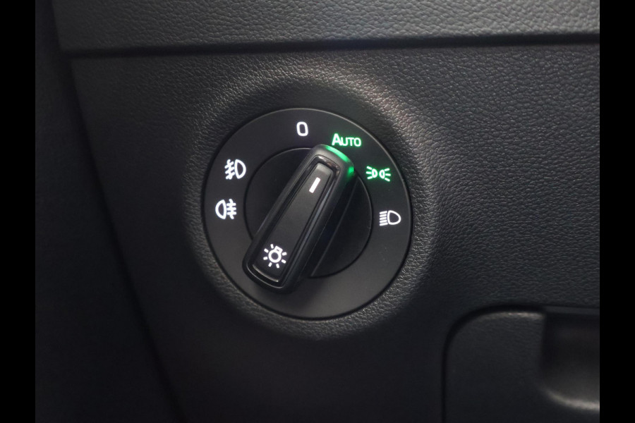 Škoda Karoq 1.5 TSI ACT 150 PK *12.878 KM!* + PANORAMADAK + VIRTUAL COCKPIT | ADAPTIVE CRUISE | CAMERA