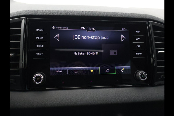 Škoda Karoq 1.5 TSI ACT 150 PK *12.878 KM!* + PANORAMADAK + VIRTUAL COCKPIT | ADAPTIVE CRUISE | CAMERA
