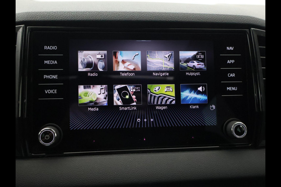 Škoda Karoq 1.5 TSI ACT 150 PK *12.878 KM!* + PANORAMADAK + VIRTUAL COCKPIT | ADAPTIVE CRUISE | CAMERA