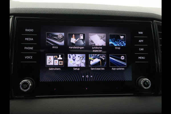 Škoda Karoq 1.5 TSI ACT 150 PK *12.878 KM!* + PANORAMADAK + VIRTUAL COCKPIT | ADAPTIVE CRUISE | CAMERA